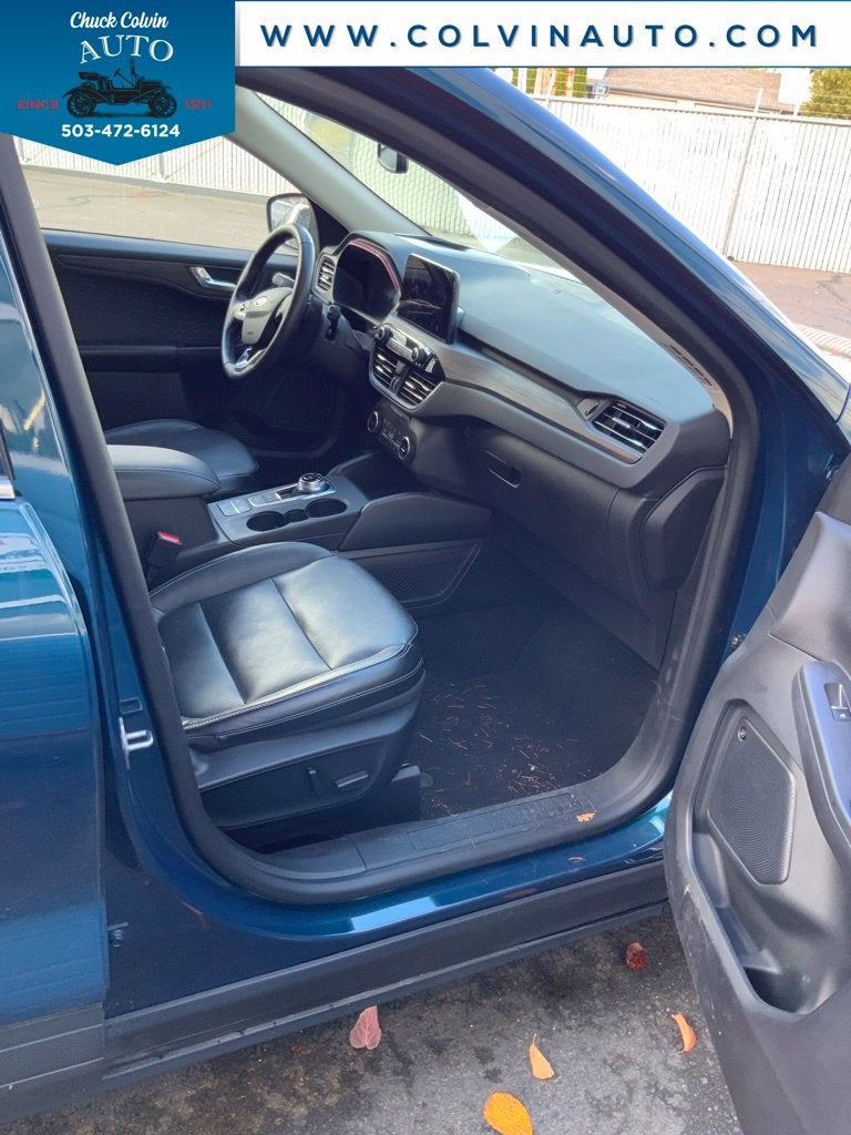 2020 Ford Escape Titanium