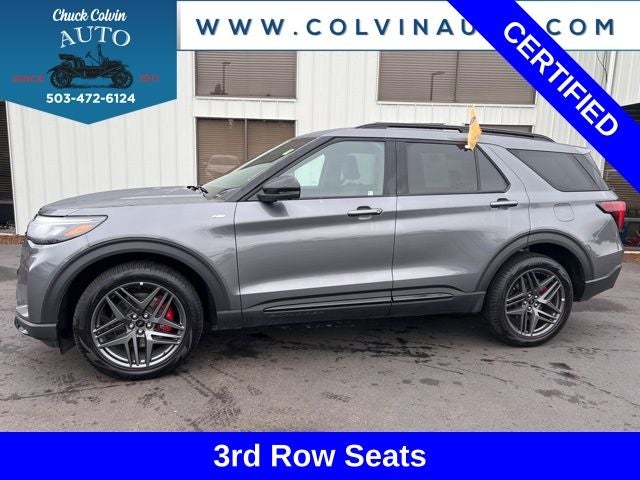 2025 Ford Explorer ST-Line