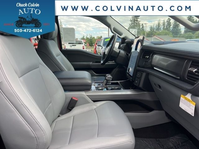 2025 Ford F-150 Lightning Flash