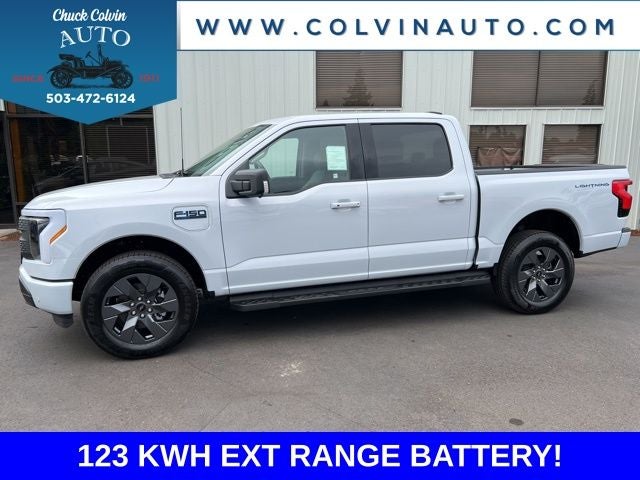 2025 Ford F-150 Lightning Flash