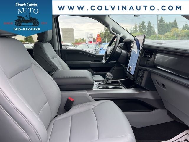 2025 Ford F-150 Lightning Flash