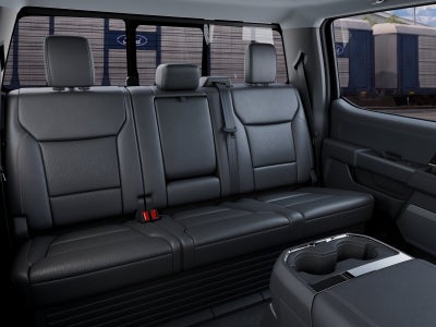 2027 Ford F-350SD F-350® Lariat®