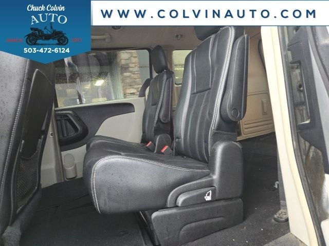 2014 Chrysler Town & Country Touring