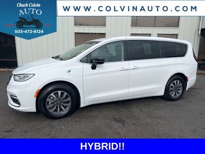 2024 Chrysler Pacifica Hybrid Select