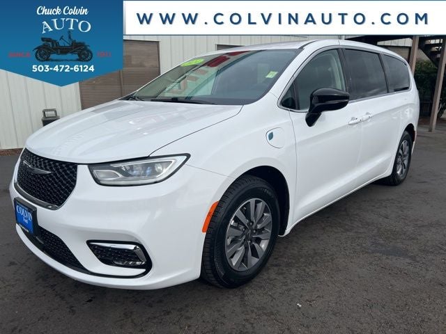 2024 Chrysler Pacifica Hybrid Select