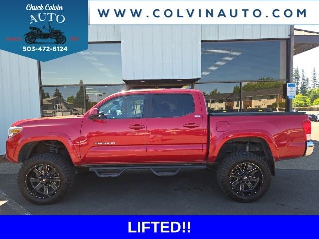 2017 Toyota Tacoma SR5 Double Cab 4x4 V6 Auto Short Bed's photo